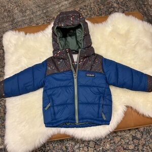 Patagonia kids Toddler synthetic puffer jacket size 12-18 month